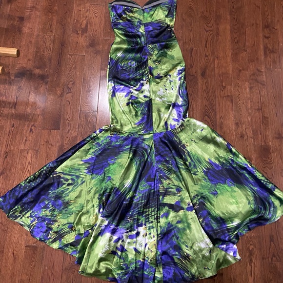 Women’s Mermaid dress - Picture 4 of 5